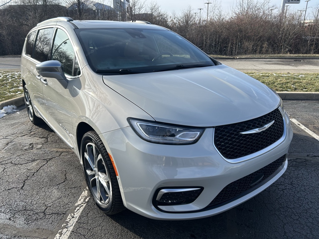 used 2021 Chrysler Pacifica car, priced at $26,287