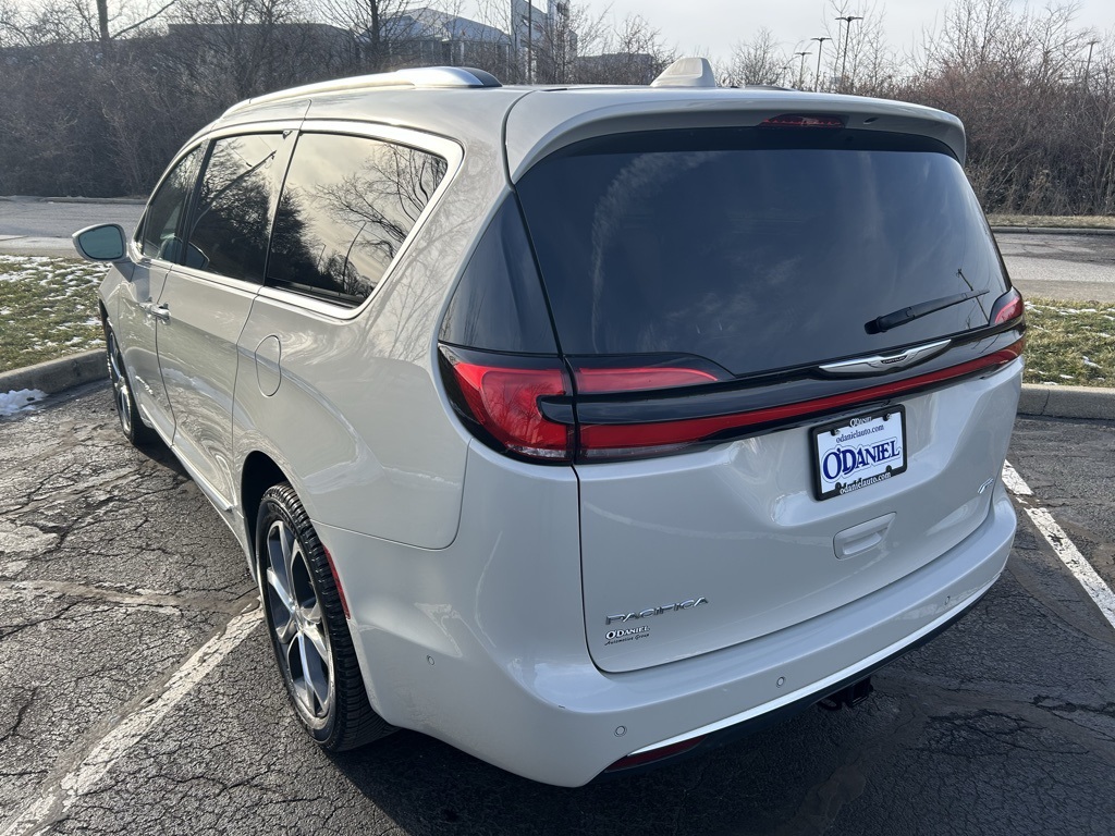 used 2021 Chrysler Pacifica car, priced at $26,287