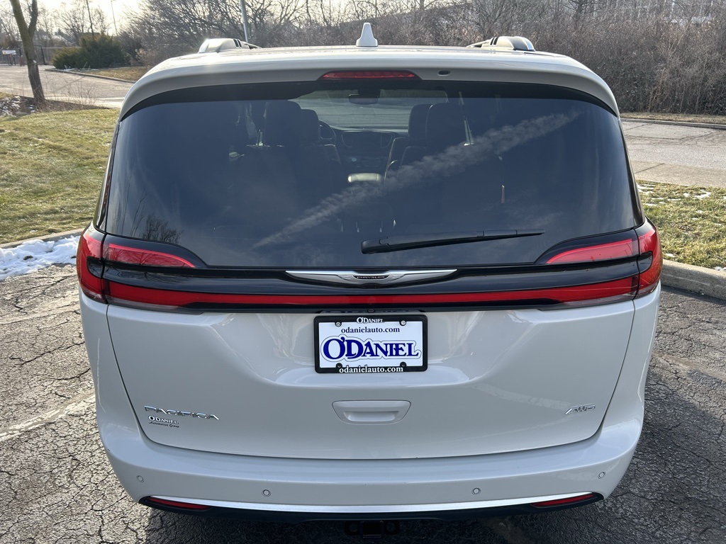 used 2021 Chrysler Pacifica car, priced at $26,287