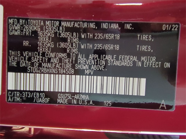 used 2022 Toyota Highlander car, priced at $33,911