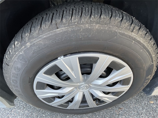 Used 2021 Toyota Camry Hybrid Sedan