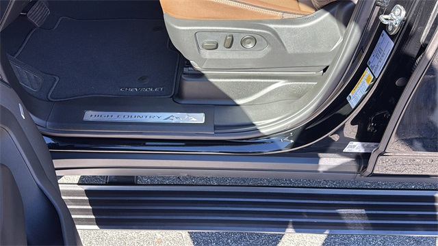 new 2026 Chevrolet Suburban car, priced at $96,185