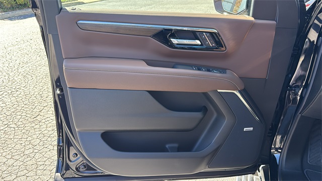 new 2026 Chevrolet Suburban car, priced at $96,185