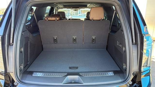 new 2026 Chevrolet Suburban car, priced at $96,185