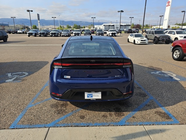 2026 Toyota Prius XLE photo 6