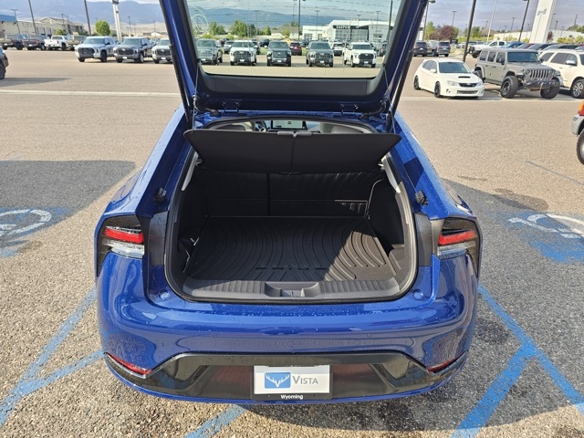 2026 Toyota Prius XLE photo 7