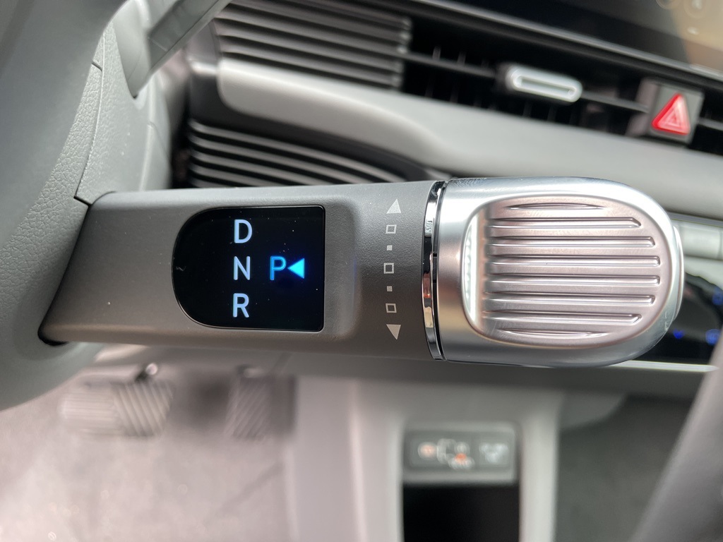 2025 Hyundai Ioniq 5 SEL photo 17