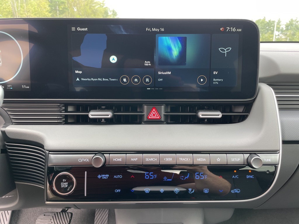 2025 Hyundai Ioniq 5 SEL photo 19
