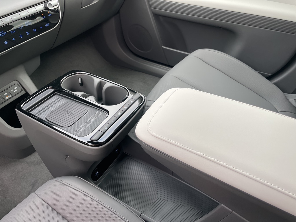 2025 Hyundai Ioniq 5 SEL photo 23