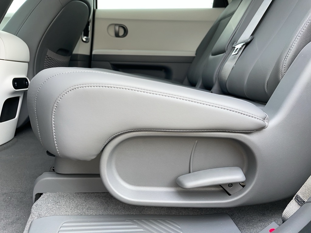 2025 Hyundai Ioniq 5 SEL photo 30