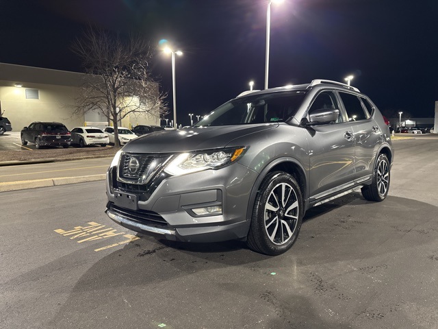 2018 Nissan Rogue SL's photo