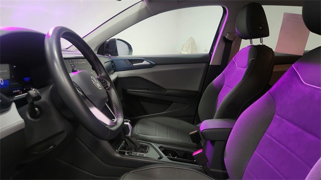 2024 Volkswagen Taos 1.5T SE FWD 2024 Volkswagen Taos 1.5T SE FWD