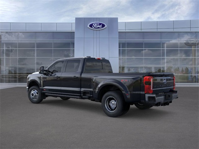 2025 Ford F-350 Lariat photo 4
