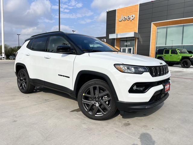 2026 Jeep Compass Limited Altitude's photo