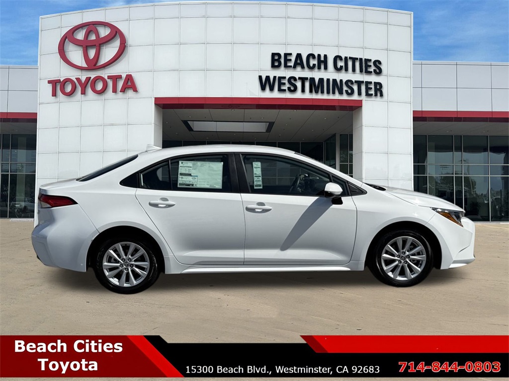 2025 Toyota Corolla LE photo 13