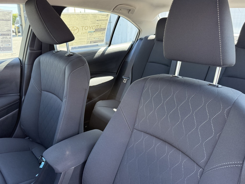 2025 Toyota Corolla LE photo 18