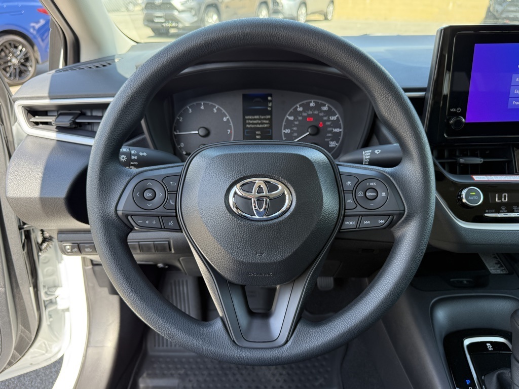 2025 Toyota Corolla LE photo 19