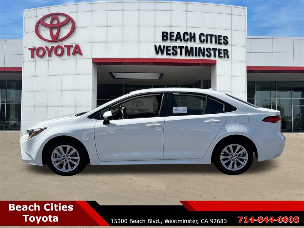 2025 Toyota Corolla LE photo 7