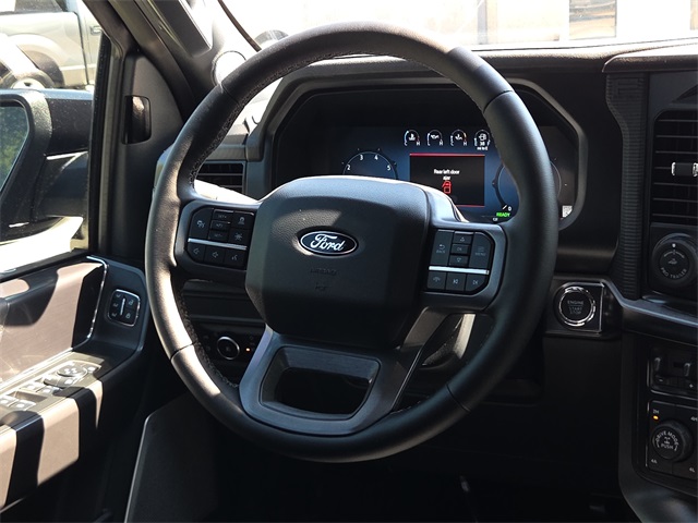 2025 Ford F-150 Lariat photo 12