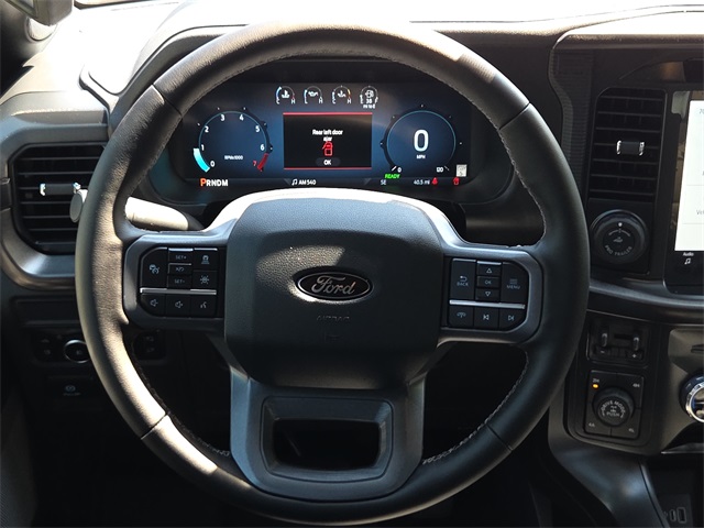 2025 Ford F-150 Lariat photo 13
