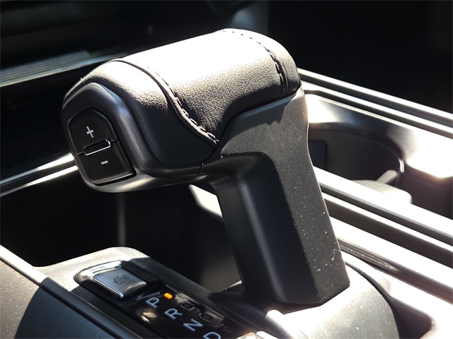 2025 Ford F-150 Lariat photo 21