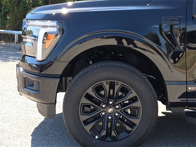 2025 Ford F-150 Lariat photo 4