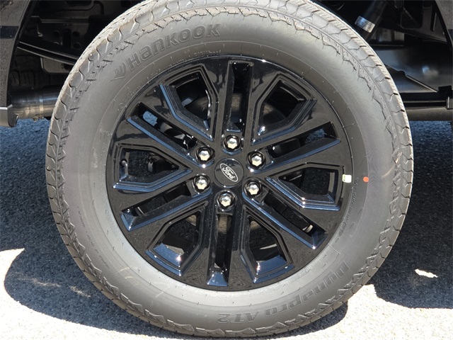 2025 Ford F-150 Lariat photo 8