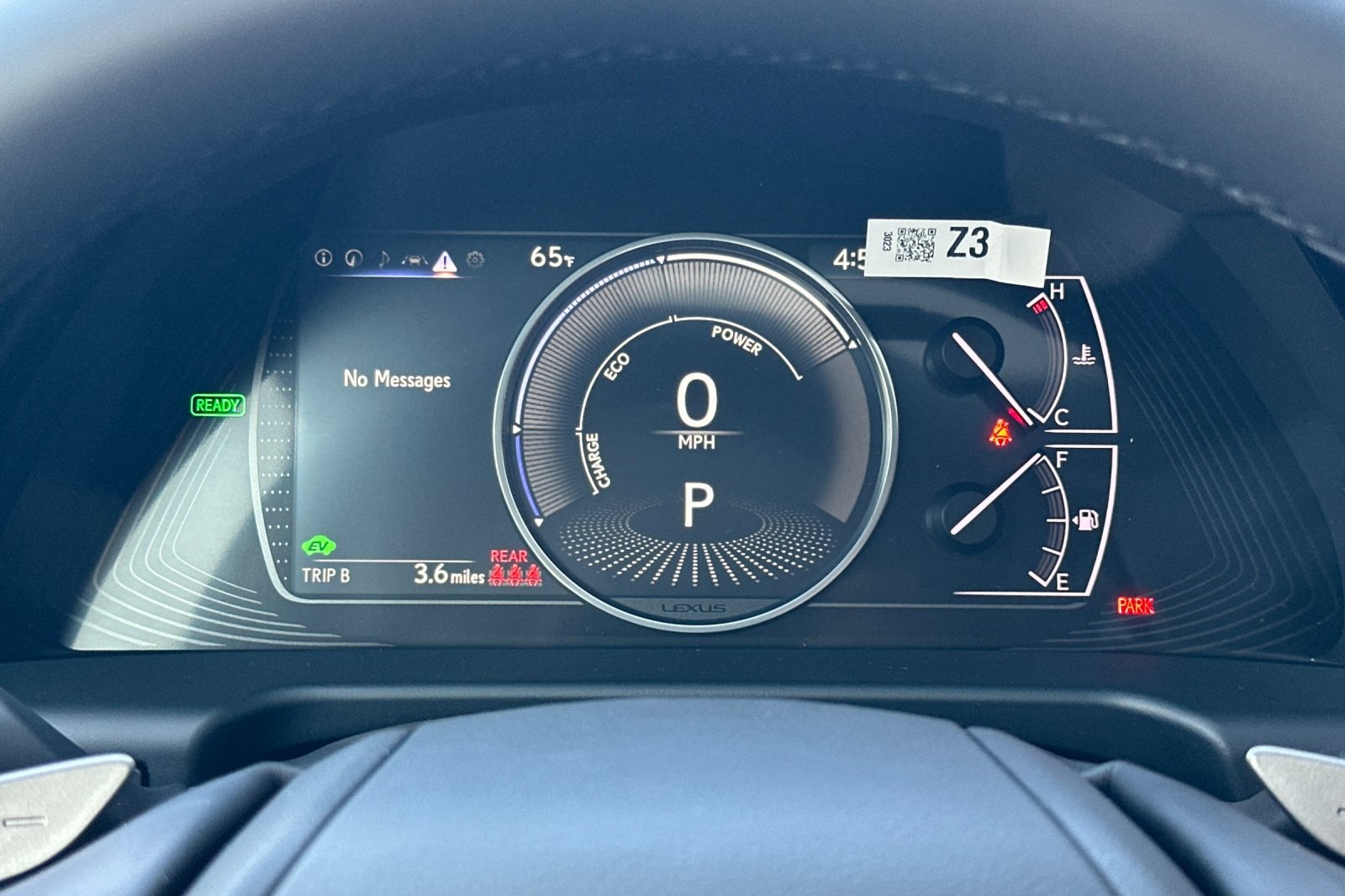 2025 Lexus ES 300h photo 20