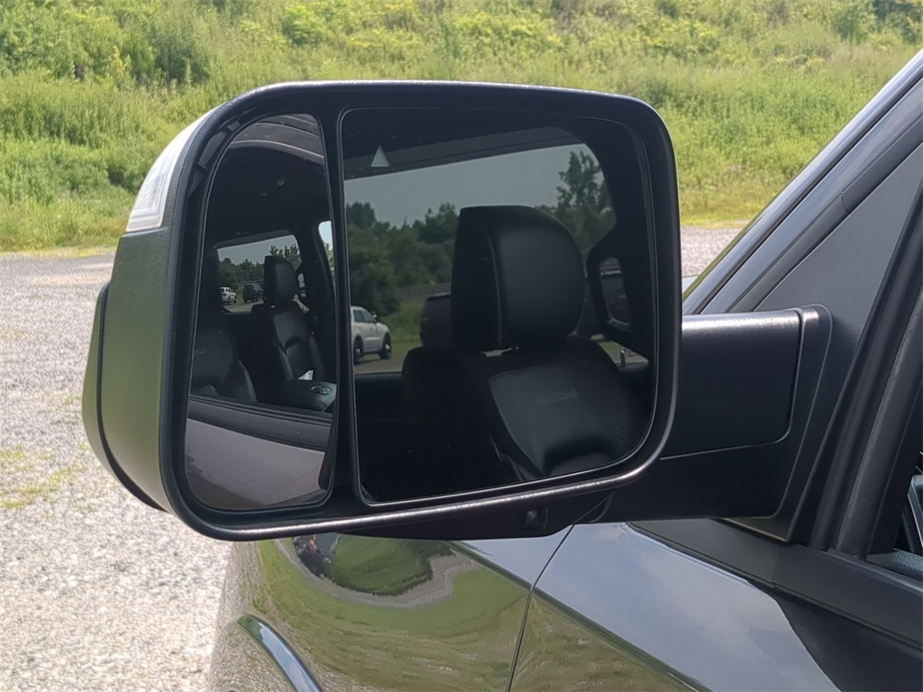 2022 Ram 1500 Laramie photo 11