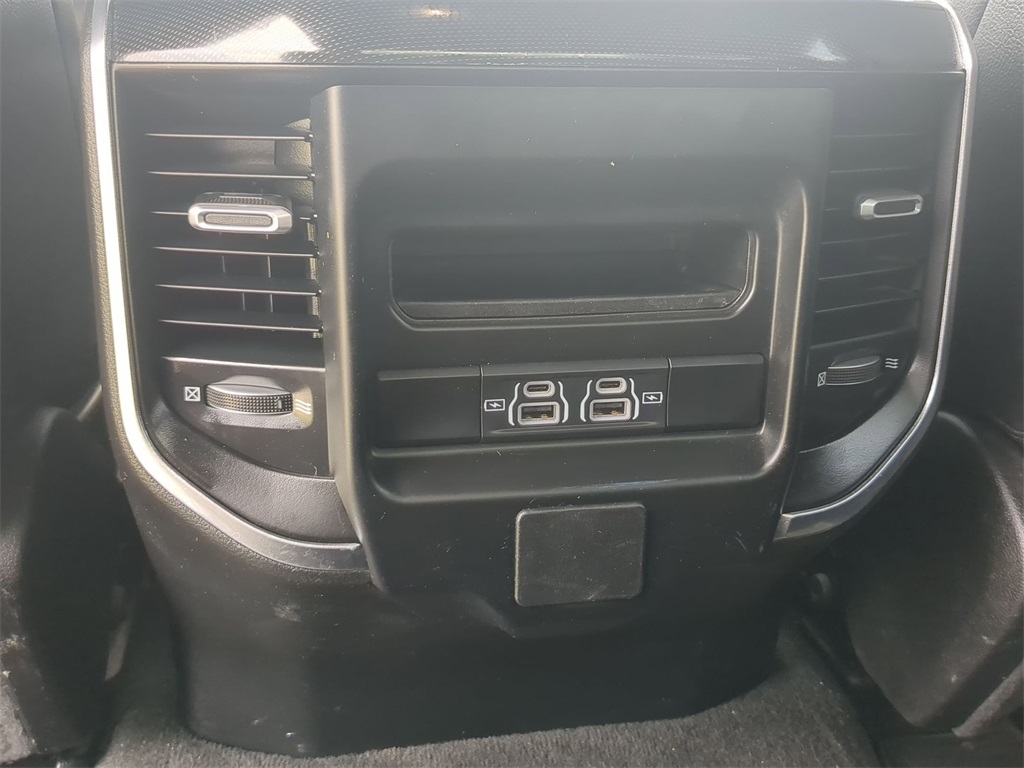 2022 Ram 1500 Laramie photo 16