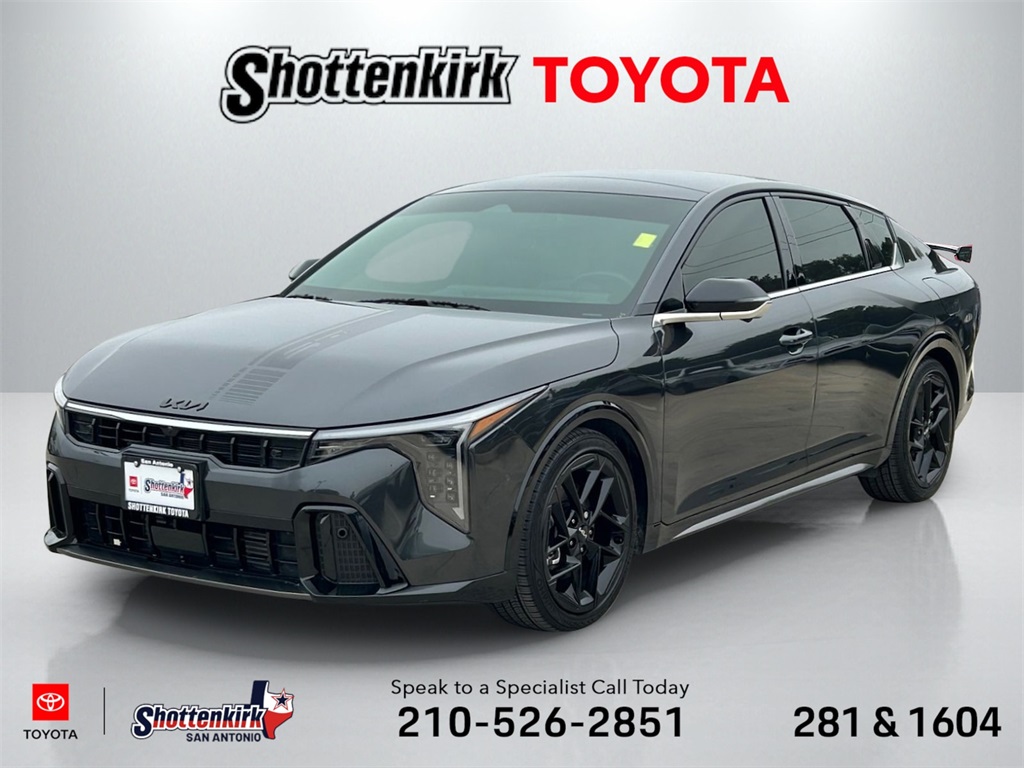 2025 Kia K4 GT-Line Turbo's photo