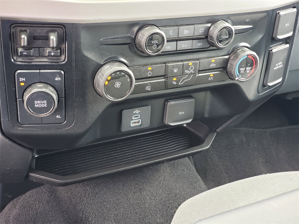 2024 Ford F-350 photo 17
