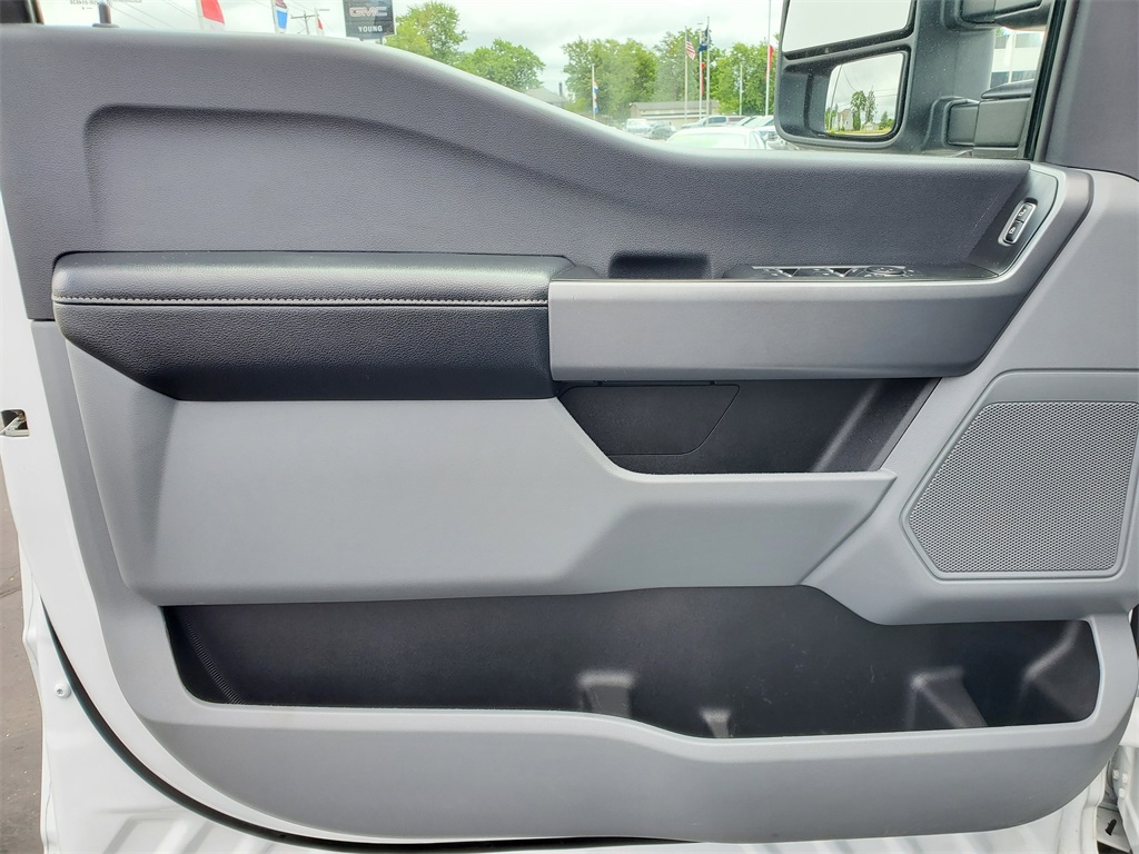 2024 Ford F-350 photo 19