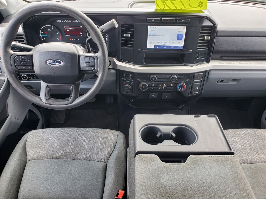 2024 Ford F-350 photo 21