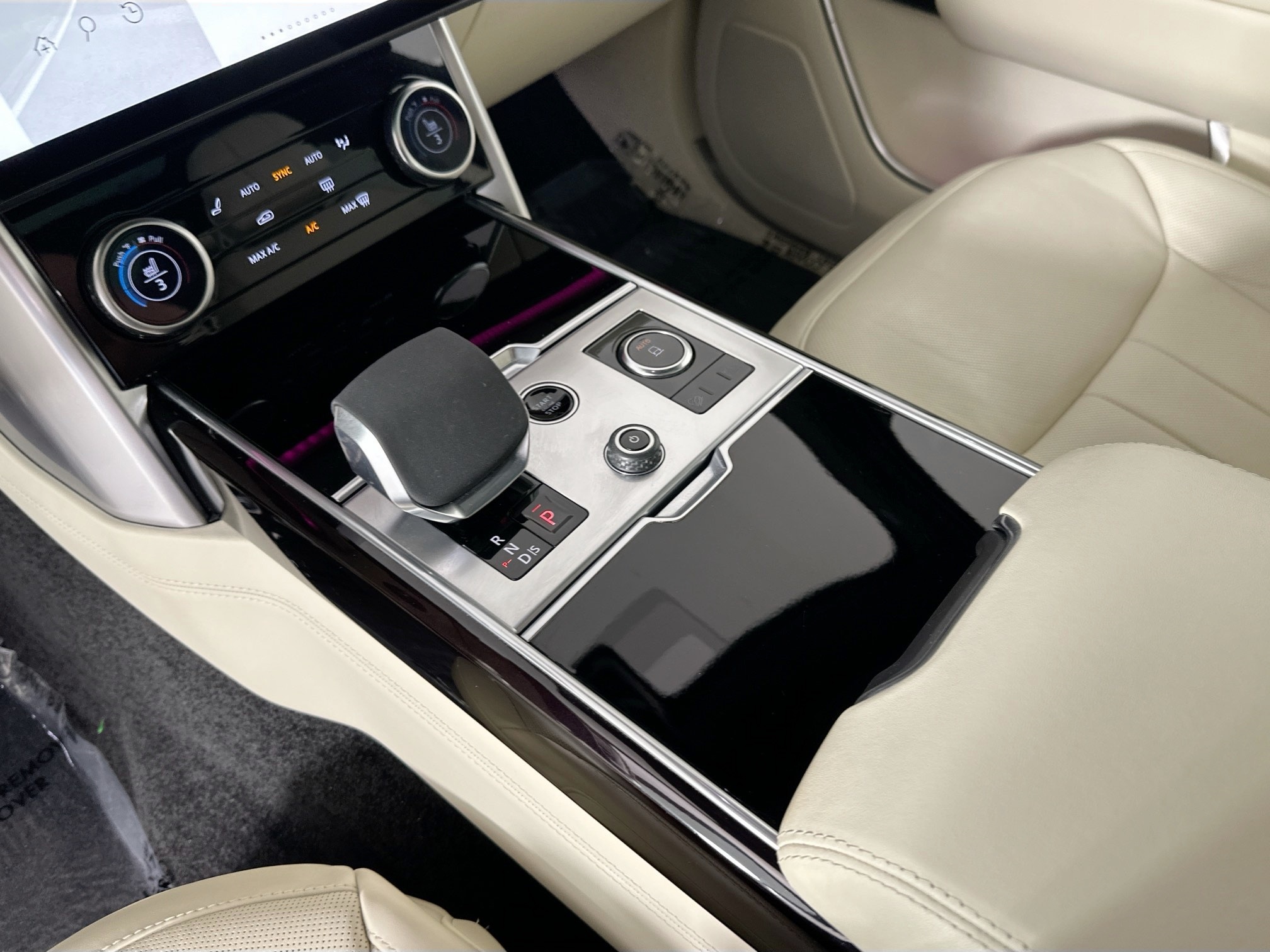 used 2023 Land Rover Range Rover car, priced at $112,998