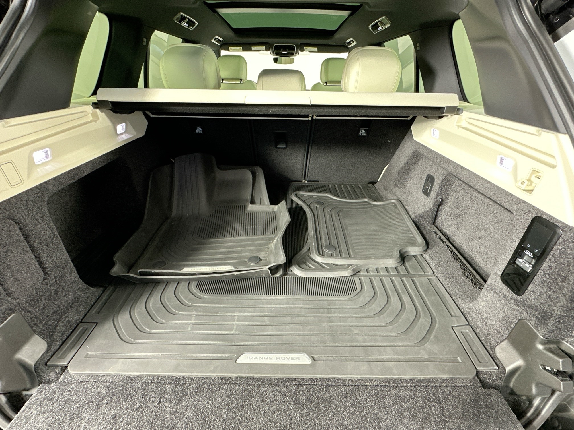 used 2023 Land Rover Range Rover car, priced at $112,998