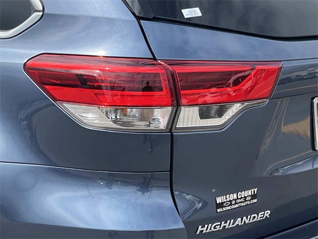 used 2017 Toyota Highlander car, priced at $22,991