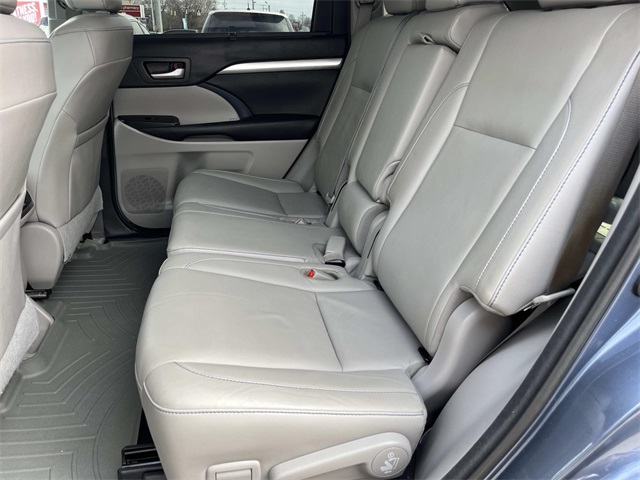 used 2017 Toyota Highlander car, priced at $22,991