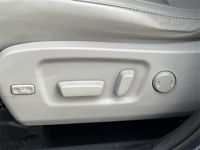 used 2017 Toyota Highlander car, priced at $22,991