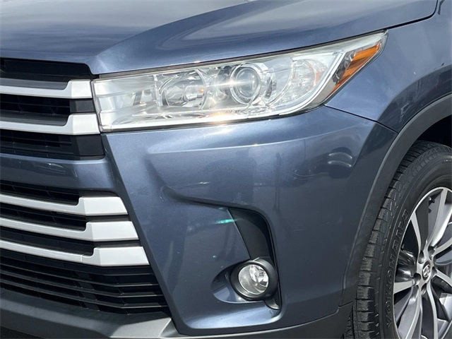 used 2017 Toyota Highlander car, priced at $22,991