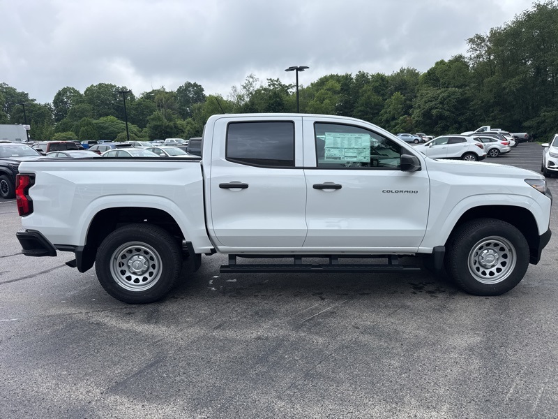 2025 Chevrolet Colorado Work Truck photo 2