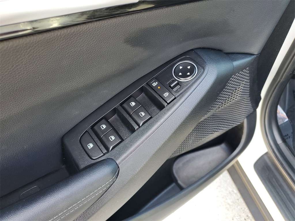 Used 2024 Kia Seltos SUV