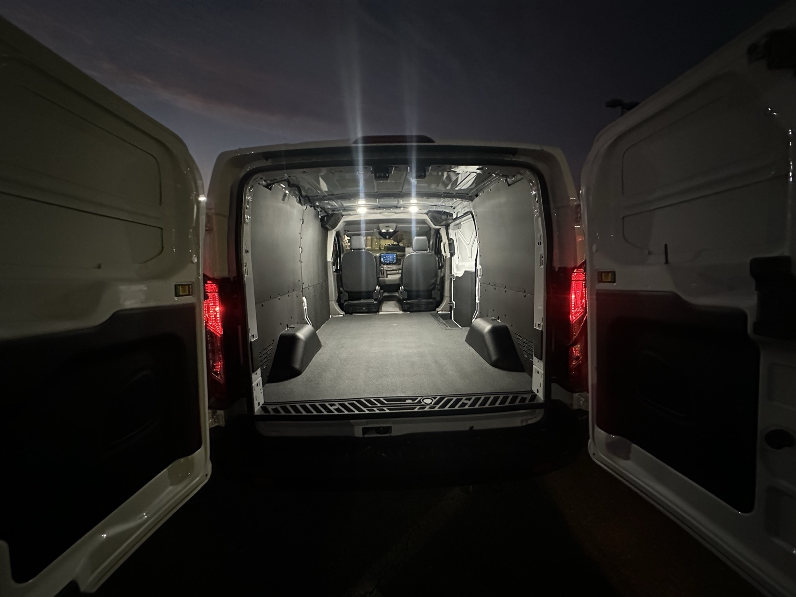 2024 Ford Transit Cargo Van photo 6