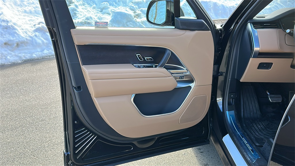 new 2026 Land Rover Range Rover car, priced at $134,170