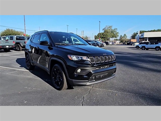 2026 Jeep Compass Latitude Altitude