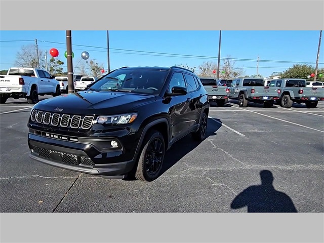 2026 Jeep Compass Latitude Altitude