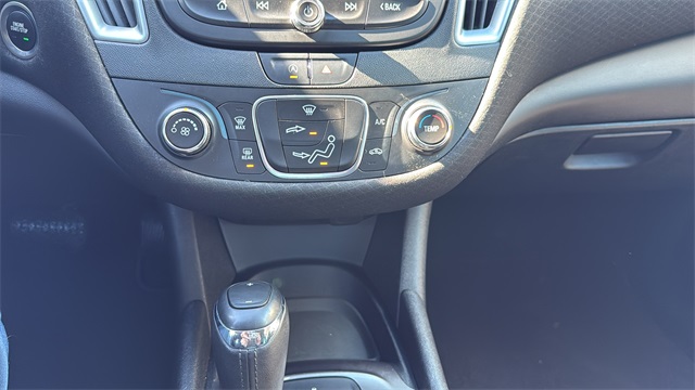 used 2020 Chevrolet Malibu car, priced at $12,999