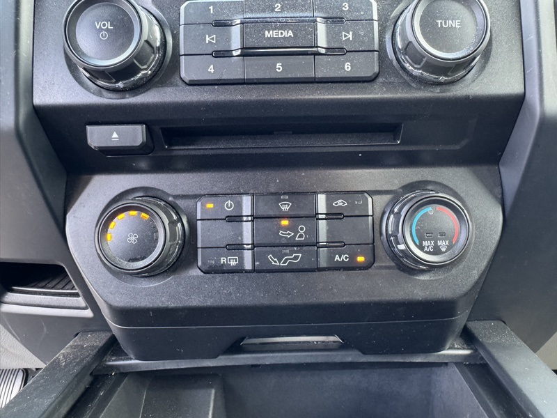 2018 Ford F-150 XL photo 16