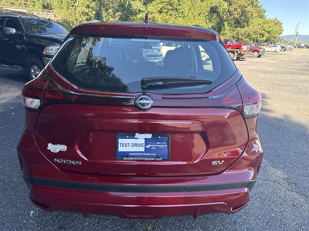 2023 Nissan Kicks SV photo 4
