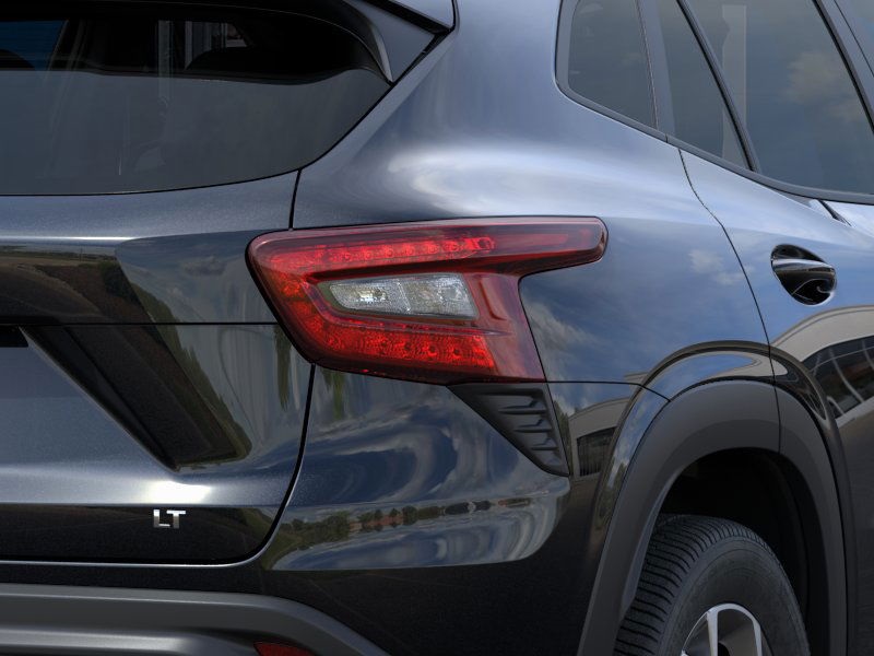 2025 Chevrolet Trax LT SUV FWD 11